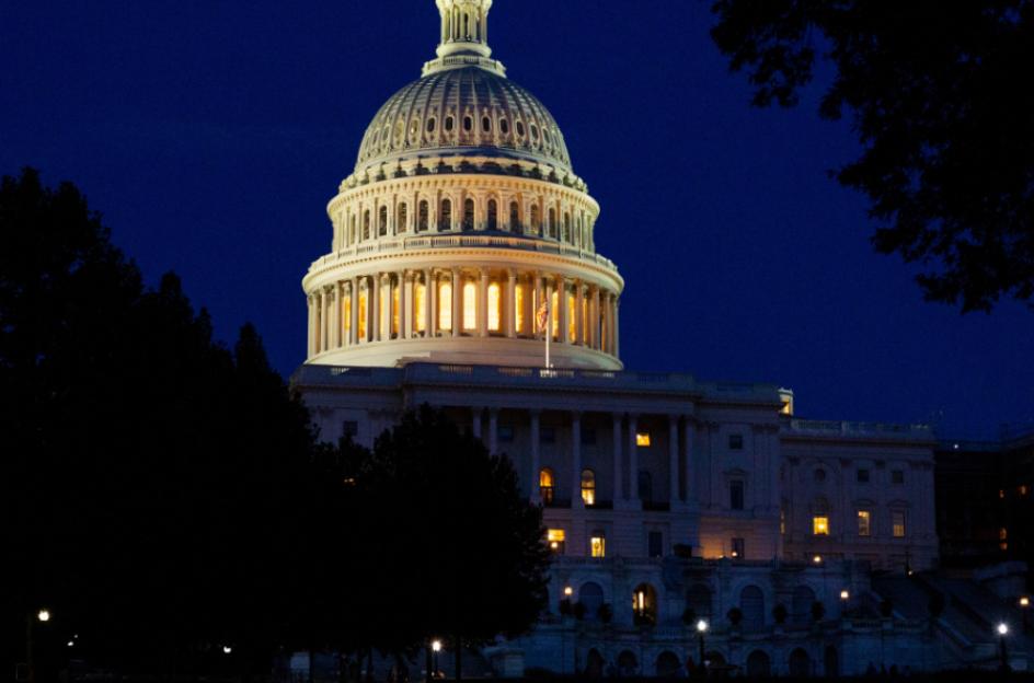 US Capitol Building at Night